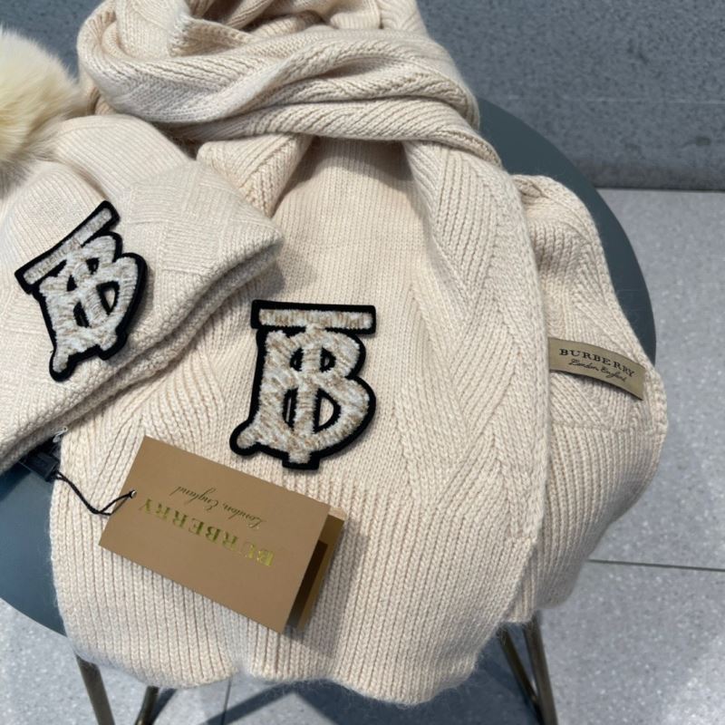 Burberry Caps Scarfs